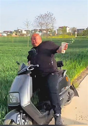 Hilarious Chinese Funny Clips That Will Make You Laugh