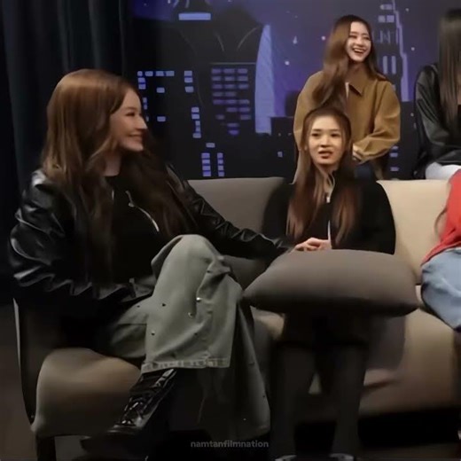 Namtan will explode if she don’t touch Film🤭 #namtanfilm #namtantipnaree #filmrachanun #gmmtv #wlw