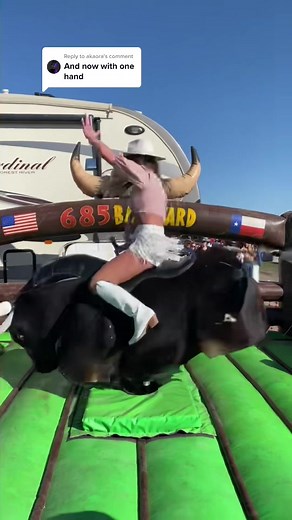 Reply to @akaora yeeehawwww 🤠#bullriding #mechanicalbull #rodeoaustin #atx #fyp #cowgirl #texasgirl