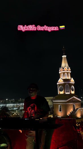 La vie nocturne de Cartagene en Colombie #colombie #cartagena #nightlife #vie #voyage #fete #lp6