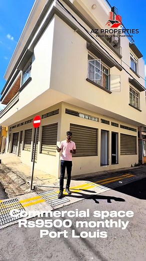 Looking for an affordable good value space for your business in the capital? These Ward 4 commercial spaces are the perfect fit for startups, compact offices, or small service-based businesses looking to grow smart! 🚀 📍 Location: Ward 4, Port Louis – convenient, accessible, and in demand 💰 Unit 1: Rs 9,500/month | 📐 11 sqm 💰 Unit 2: Rs 11,999/month | 📐 26 sqm ✅ Ideal for: • Administrative or consultancy offices • Beauty, printing, or creative studios • Small retail or service setups 💡 Aff