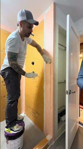 How to prepare your shower walls under a minute with ‪@schlutersystems1‬ #giftedbyschluter #schluter
