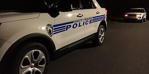 Teen driving stolen car dies in southwest Charlotte crash, police say