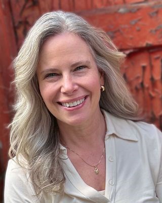 Leslie M Robertson, Licensed Professional Counselor, Anchorage, AK, 99503 | Psychology Today
