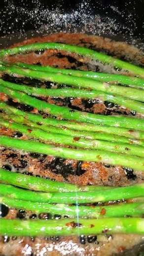 Skillet Asparagus Done Right | Butter, Garlic & Slap Ya Mama Flavor! #asparagusrecipe #foodvlogs