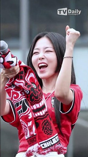 #HYNN #ParkHyeWon A sweet voice cheering with the Red Devils ❤️ #HyeWon #Soccer #WorldCup #worldc...