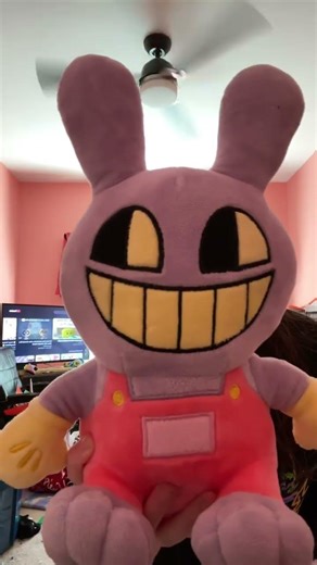 partial face reveal????? (Maybe)