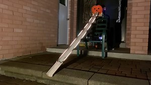 The Treat Trough of Terror spits out Halloween candy | Arduino Blog