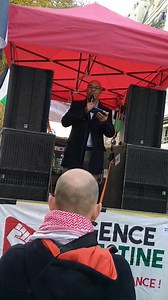 A Paris - Hommage redu ce jour 9 novembre 2025 à Sion Assidon , lors d'une manifestation de solidarité avec la Palestine En plus de la demande de vérité sur les circonstances de la mort d'Assidon, un slogan rappelant son engagement a étéscandé à la fin par les milliers de manifestants : المعطي خلا وصية ، لا تنازل على القضية | Mohamed Mahjoubi