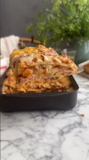 Marcella Hazan’s Lasagne with Bolognese #recipe