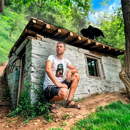 A man restores a collapsed STONE HOUSE a new ROOF and facade | W3YA