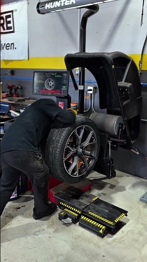Precision Tire Installation & Wheel Alignment | Hunter Engineering Road Force® & 3D Alignment