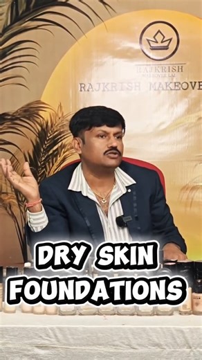 Raj Krish 🫶 Makeup Artist💄 on Instagram: "✨ 15 Days Basic to Advanced International Makeup Course ✨💄 📍 Bangalore – Starting from December 10th 📍 Mysore- starting from December 28th 2025 Get trained by certified international makeup experts and transform your passion into a profession! 💫 Learn everything from basic to advanced techniques, including: 💋 Skin prep & color correction 🎨 Foundation theory & product selection 👁️ Eye makeup variations 💫 HD, Bridal & Glam looks 📸 Makeup for pho