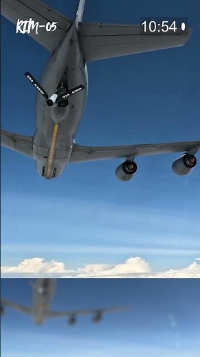 Recording the KC-10 Extender aircraft in the air