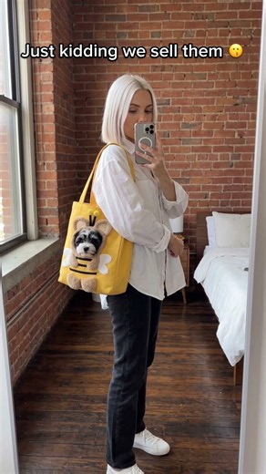Dog purse for small dogs — would your small dog fit in this? 🐶