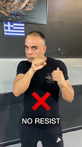 286K views · 2.8K reactions | Two common catch mistakes 壘#boxingfam #boxingtraining #boxingforall #fblifestyle | Boxing Style | Facebook