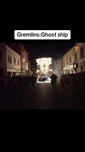 Gremlins:Ghost ship. One of if not the best carnival cart of all time, just an outstanding enrty with everything perfect about it🤩🤩#bridgwatercarnival#bridgwater#gremlinscarnivalclub#gremlinscc#ghostship#foryou#fyp