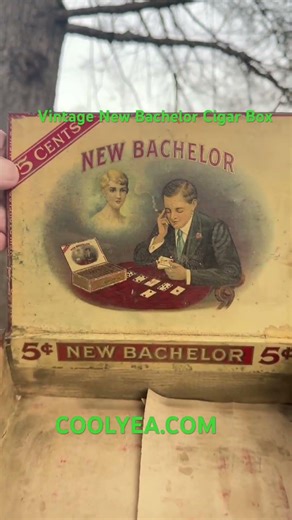 Vintage Cigar Box New Bachelor Wooden #vintage #advertising #cigarbox #tobacianna #coolyea