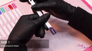 14K views · 120 reactions | TUTORIAL MAGIA DELLE SIRENE Iniziamo alla grande questa settimana  Tutto per voi il tutorial per applicare le polveri Magia delle Sirene  Realizzerete unghie cangianti con effetto olografico! | Lady Nail | Facebook