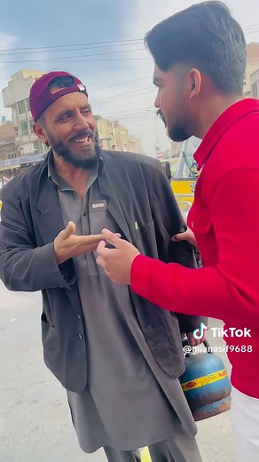 Hilarious Wallet Prank Video to Try with Friends