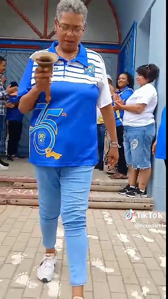 Rolene (@rolene11)’s videos with original sound - Rolene