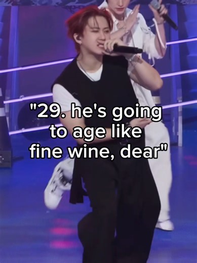 she needed a few minutes to decide on Felix, but she took one look at Jeongin and went