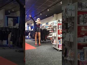 Beautyfull crossdresser shopping in Orion Shop