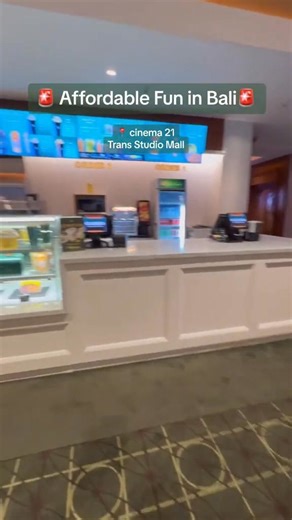 Throwback to our very first family movie day in Bali — and who knew it would become one of our regular family traditions? Affordable tickets, air-con heaven, and that sweet savoury popcorn combo that has my heart in an absolute chokehold. 🍿❤️ It’s the perfect escape on a hot Bali arvo or a rainy wet-season day — and honestly, such an easy win with the kids. Some cinemas around Bali we love: • Cinema XXI – Beachwalk, Level 21 Mall, Icon Mall, Living World Mall, • CGV Cinemas – Plaza Renon, Trans