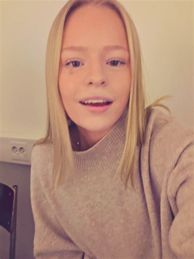 bästa feeling!!! trevlig måndag ❤️ #roblox #bruh