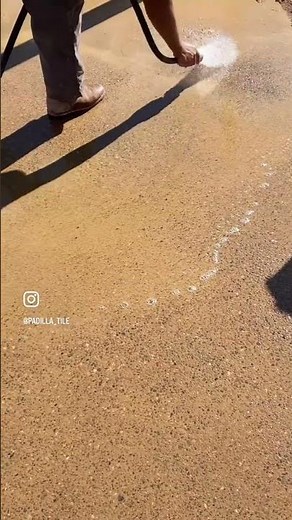 Concrete Driveway Installation | Leveling & Finishing Process