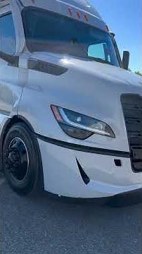 The New Freightliner Cascadia – What’s the Difference?