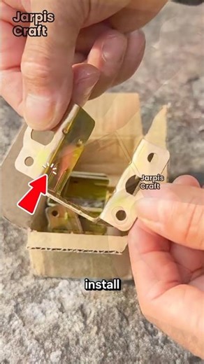 The Hidden Bracket That Makes Wood Mounting Super Strong #woodworking #lifehacks