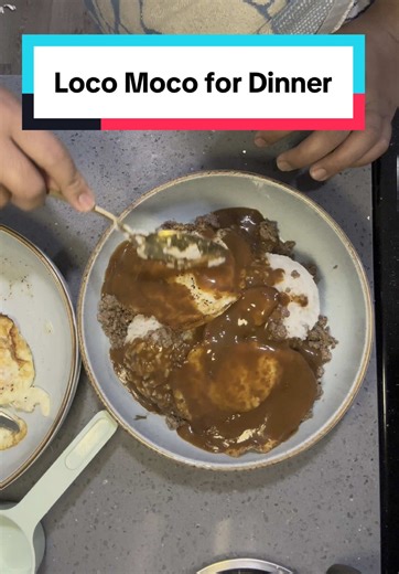 Loco Moco: A Flavorful Hawaiian Dinner