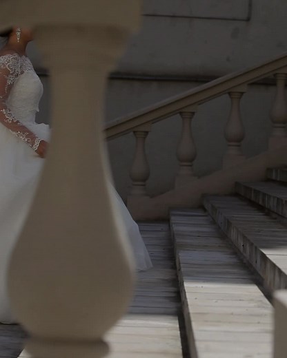 DREAM WEDDING DRESS ALERT! Get ready to save up to 90% on your perfect gown with Stillwhite! Say goodbye to broke and hello to bridal bliss. Shop now! | Stillwhite