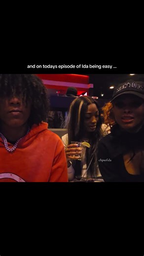 azs face 😭😭 #positiveidaa🦋 #finibradley #fyp #funny #clip #twitch @Positive ida🦋 @Infiniti Bradley 💕