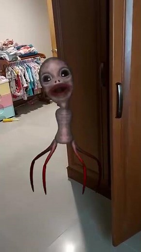Forgotten Baby Jumpscare from the Closet