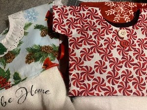 Towel Dress for your Christmas Decora in your Country or Modern Kitchen PART 1: No Frill Topper