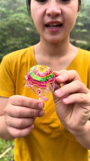 Don't throw away the lollipop #bushcraft #survival #camping #shorts