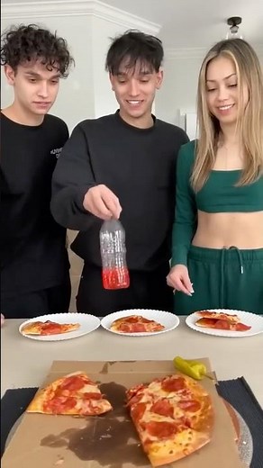 who can get the most slices 😂