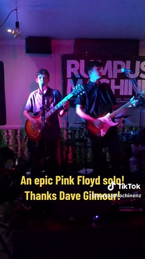 Heres us pkaying the solo to Pink Floyd’s song Time at the Postmans Leg last night. #pinkfloyd #pink floyd ราคาเสื้อ #timesolo #rumpusmachine #classicrock #classicrocktiktok #nzmusic #pinkfloydtime #darksideofthemoon