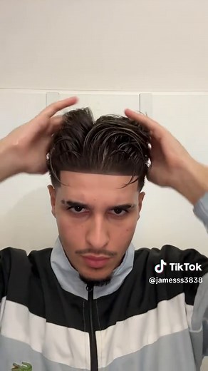 Hairline Tutorial zuhause nachmachen – Slickback & Curls