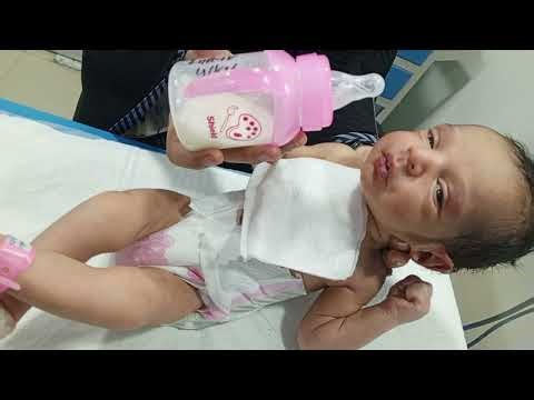 Newborn Baby First Trial Bottle Feeding 🍼 NICU Care & Initial Assessment Neonatal Nursing Guide