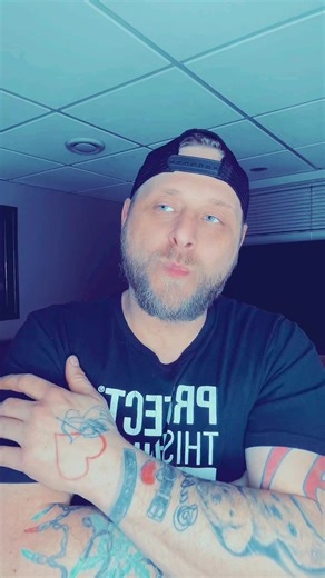 🇨🇦 Mr Christmas 🇨🇦 (@mr.christmas.official)’s videos with original sound - cinemaze