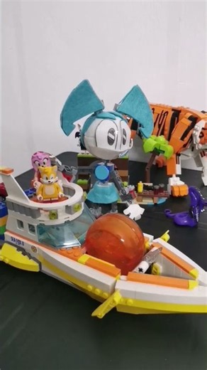 Lego Jenny Wakeman XJ-9 from mlaatr explore the Lego world #mlaatr #stopmotion