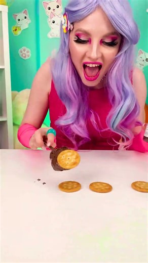 How Do You Oreo? The Ultimate Snack Challenge! #shorts #fun