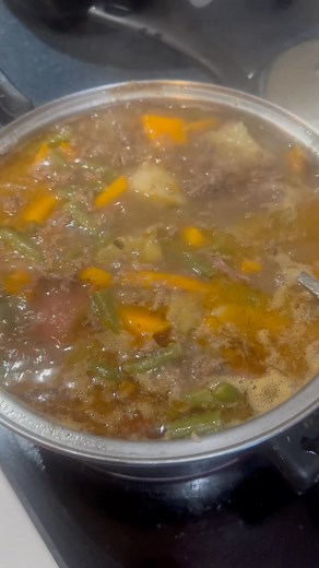 Comfort kai tonight whānau! Hope everyone had a blessed day! Stay safe, stay warm! Stay blessed! 😇 | HALOS HĀNGI