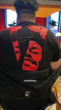 How Dudes Be When They Get Their First Vlone Shirt 😂😂😂