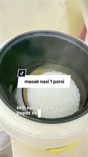 Life Hacks Masak Nasi 1 Porsi untuk Anak Kost