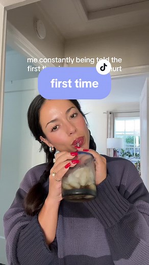 THE FIRST TIME IS NOT SUPPOSED HURT. In general, all 🌶️ activity should not be painful unless you want it to be. Pain during your first is usually from lack of l*brication, lack of before play, nervousness, anxiety, lack of communication, forced entry, and sometimes the position you’re in. S** is a learning process and for it to be enjoyable, you have to be aro*sed as well as understand your limits, and be able to clearly communicate them. Here are some tips for reducing discomfort during your