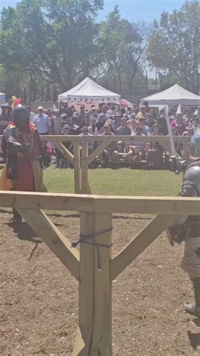 First sword and buckler. Reply just went for time rather than first to five. Lots of fun at the north florida renaissance faire. And thank you @Andrew Solaire for snagging video of me. And for @Cincinnati Barbarians for letting me hop in to fight. #buhurt #armor #renaissance #renfaire #knight